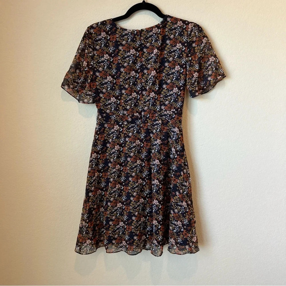 Madewell Orchard Flutter-Sleeve Dress in Prairie Blossoms - Picture 7 of 9